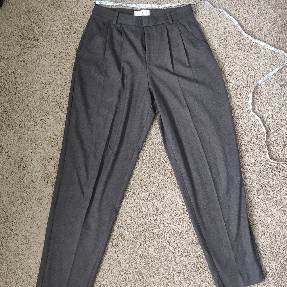 Grey straight pleated trousers
